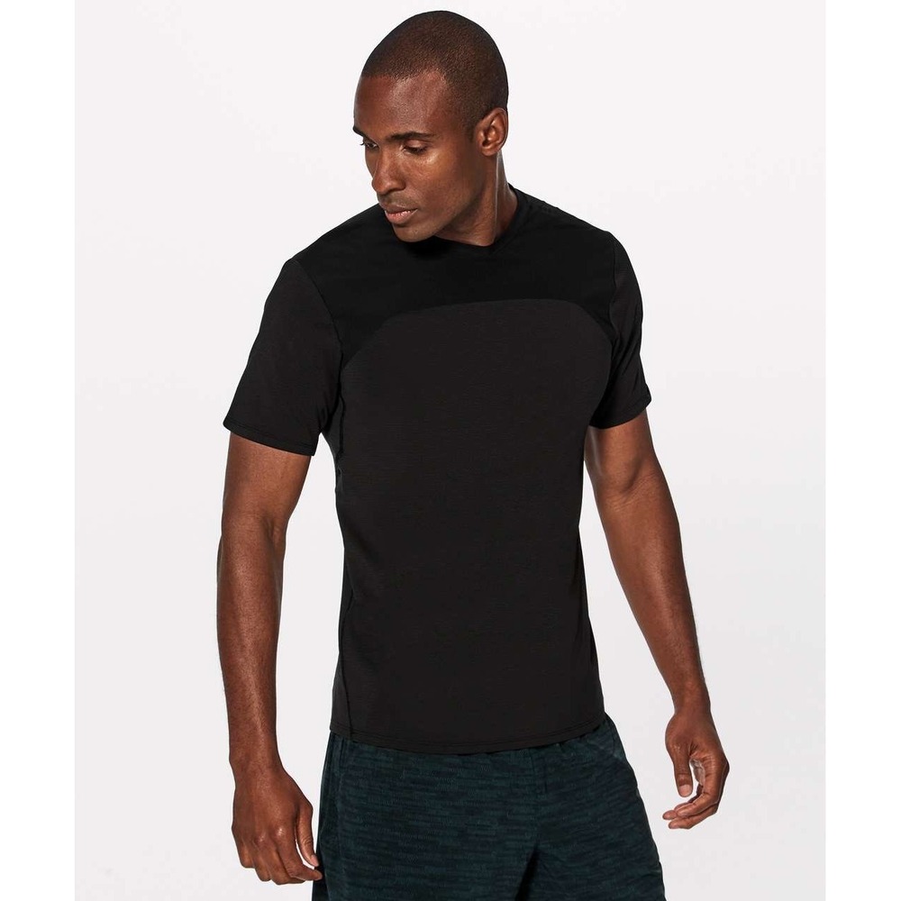 Lululemon Mens Black Short Sleeve Athletic Training Shirt Performance Top Size L